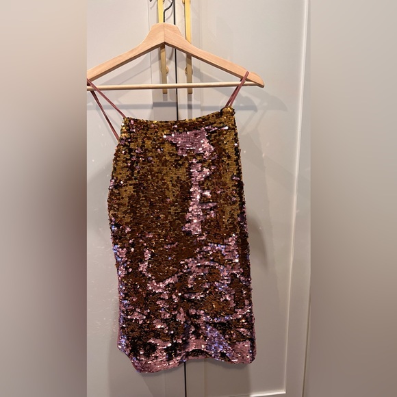 Lovers + Friends Pink Sequin Sparkly Metallic Slip Mini Dress Small Eras Tour - Picture 7 of 7